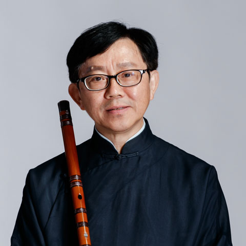 香港中乐团笛子助理首席,现任香港竹笛学会会长,中国民族管弦乐学会